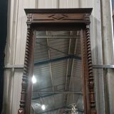 Oak mirror with twisted columns