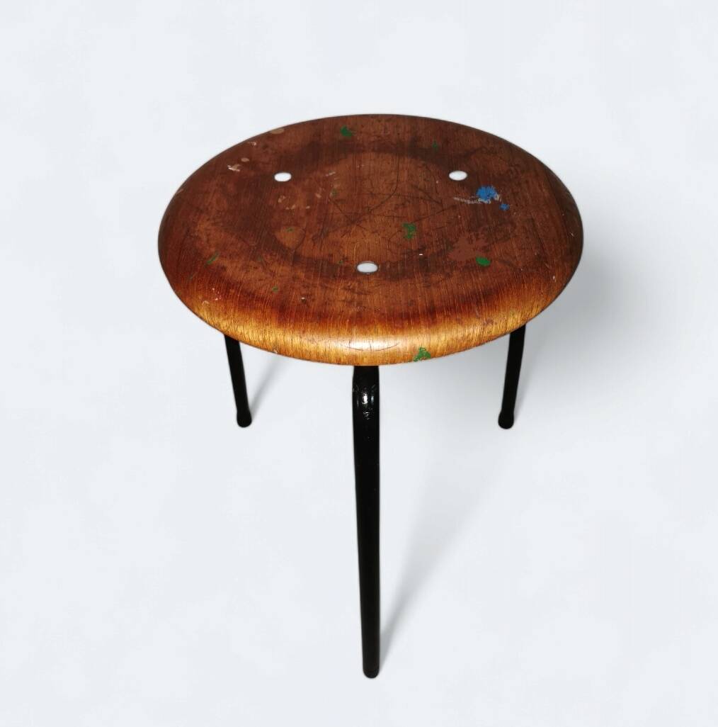 2 workshop stools