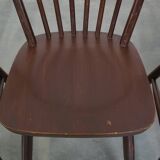 Set of 4 wooden vintage in English style Windsor slat chairs from the 70s.