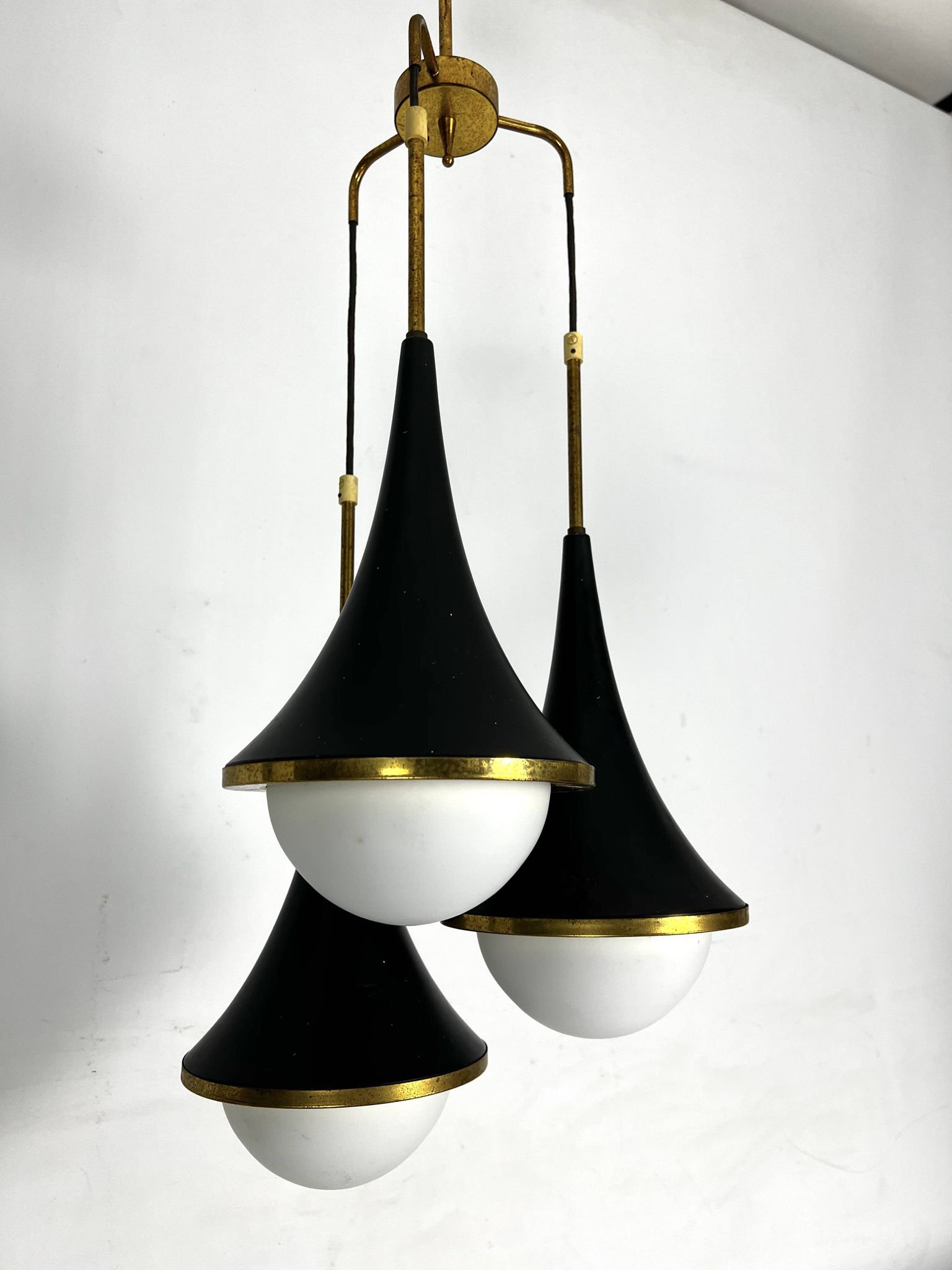 Mis-Century Stilnovo style pendant with three lights. Italy 1950s