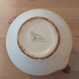 Pichet Longchamp en céramique décorée à la main