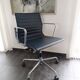 EA117 armchair Vitra