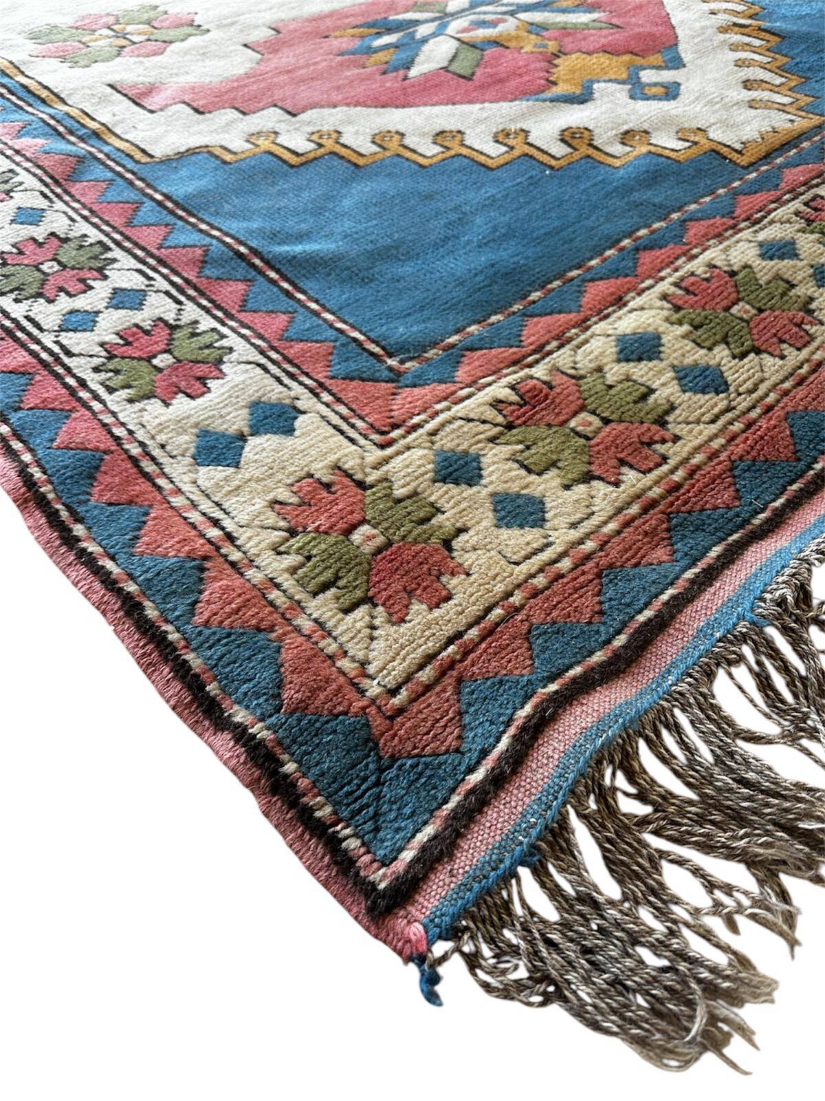 Handmade Turkish rug 170cm x 280cm