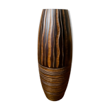 Vase en bois