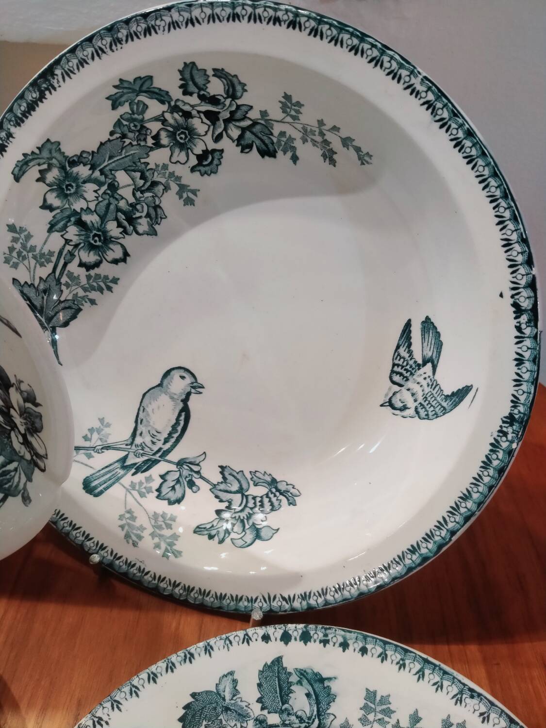 Iron Earth Service Tits