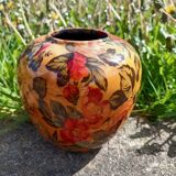 Retro flower vase