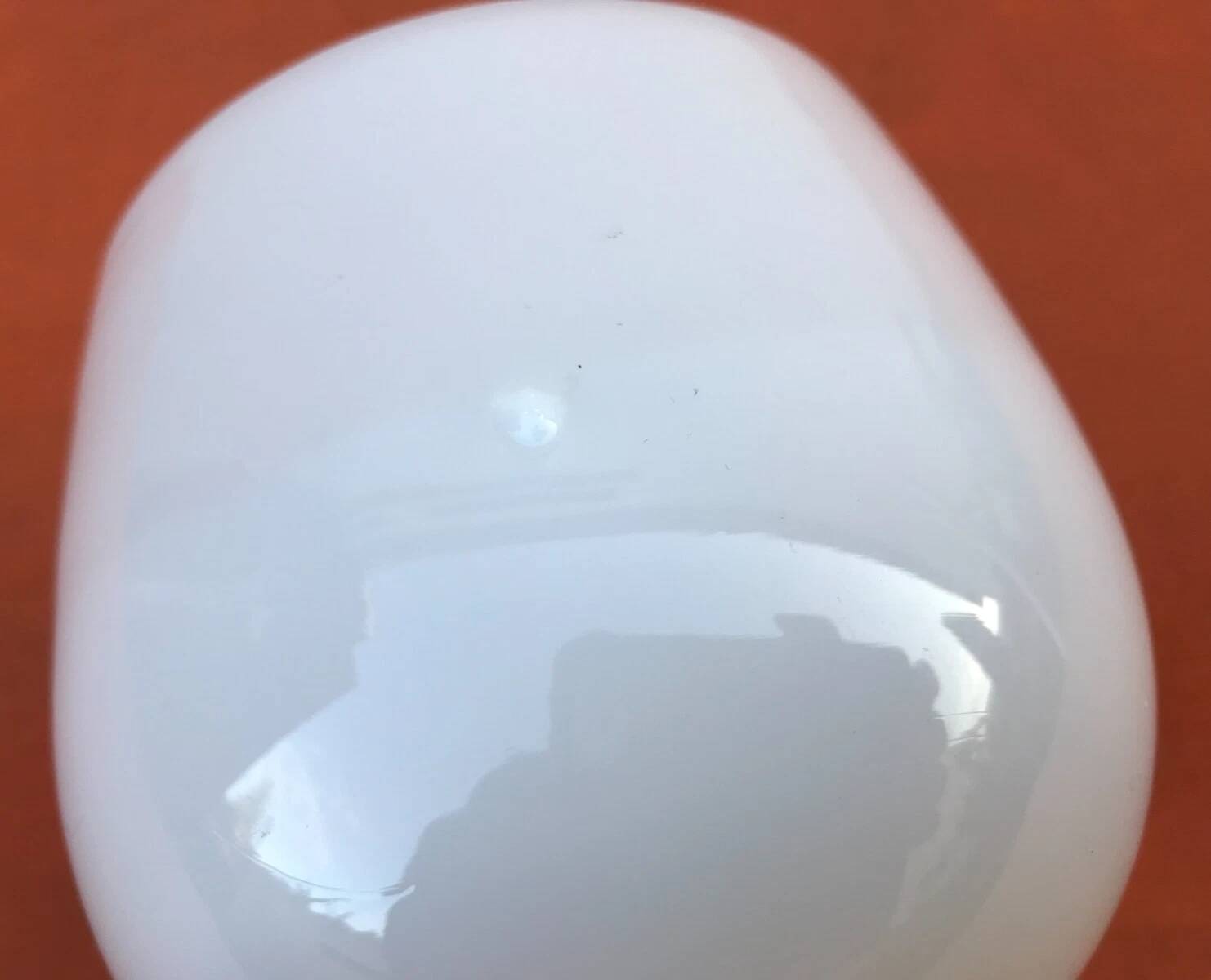 Footed cup / Opaline chalice White milk white