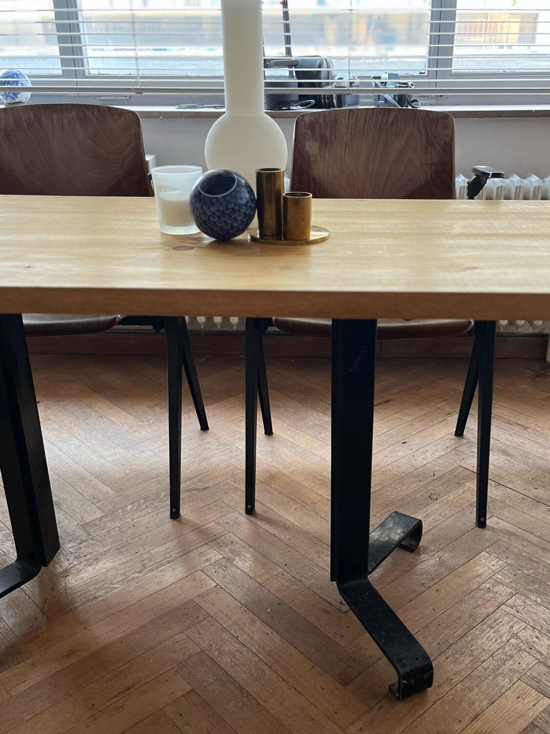 Table Charlotte Perriand