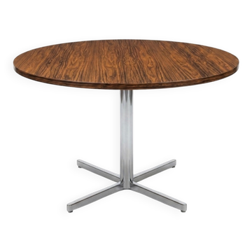 Formica table with chrome legs from the 1970s.