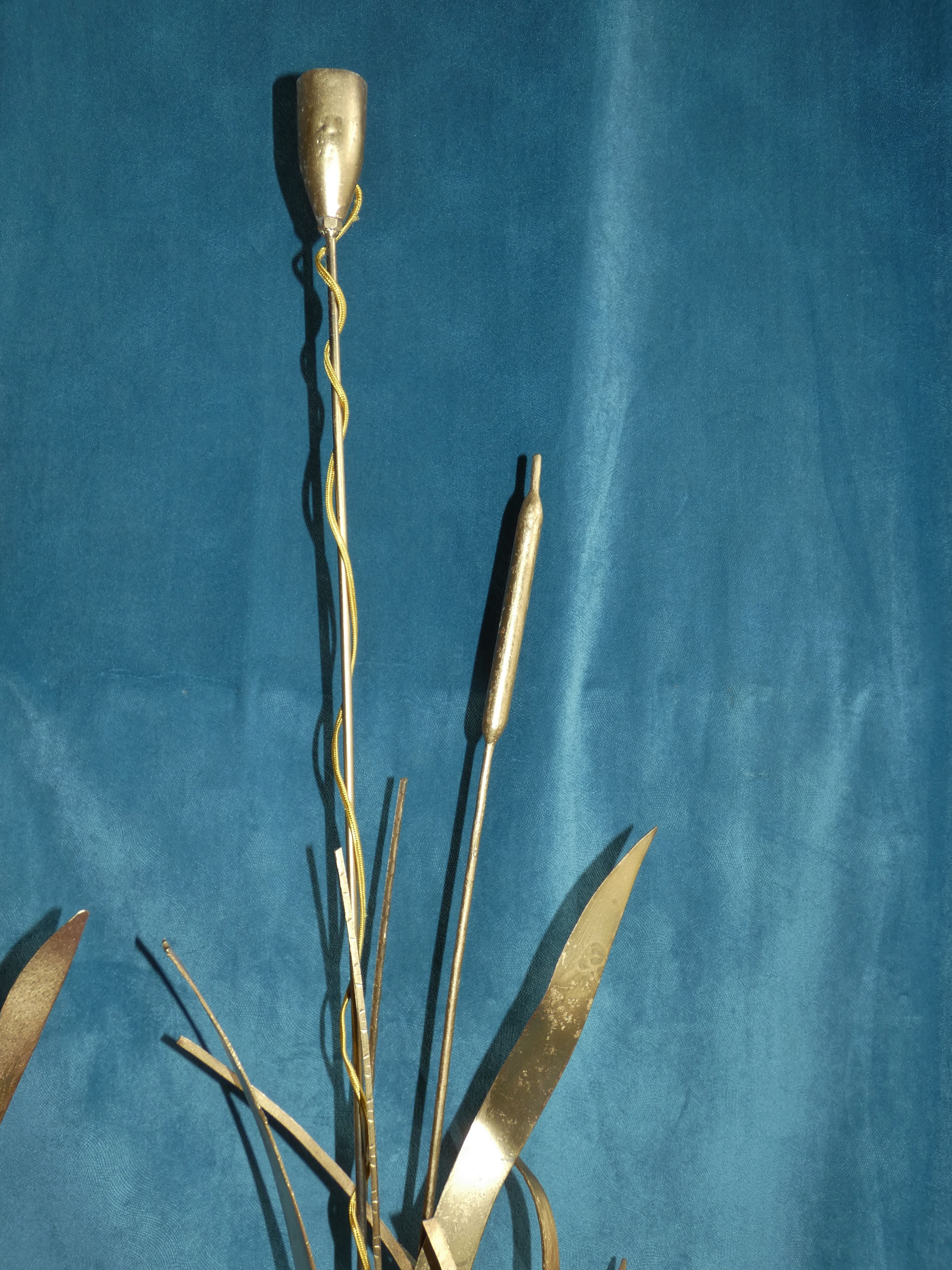 Pair of Golden Metal Lamps Reeds Work circa 1960 1970 Hollywood Regency