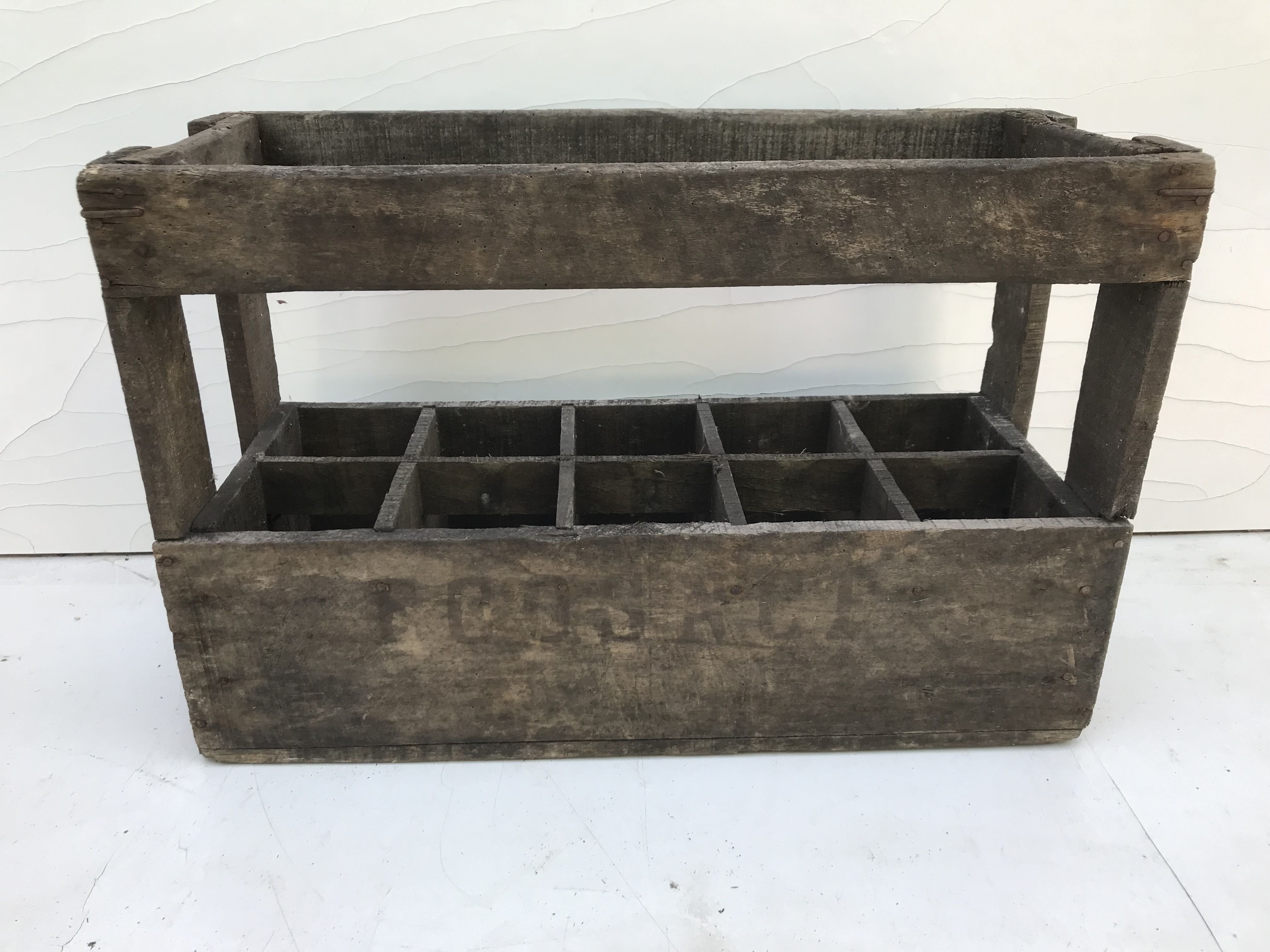 Former wooden wine box 10 bottles marking 1953 vintage