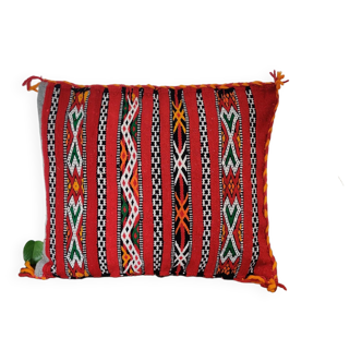 Coussin berbere rouge style Kilim