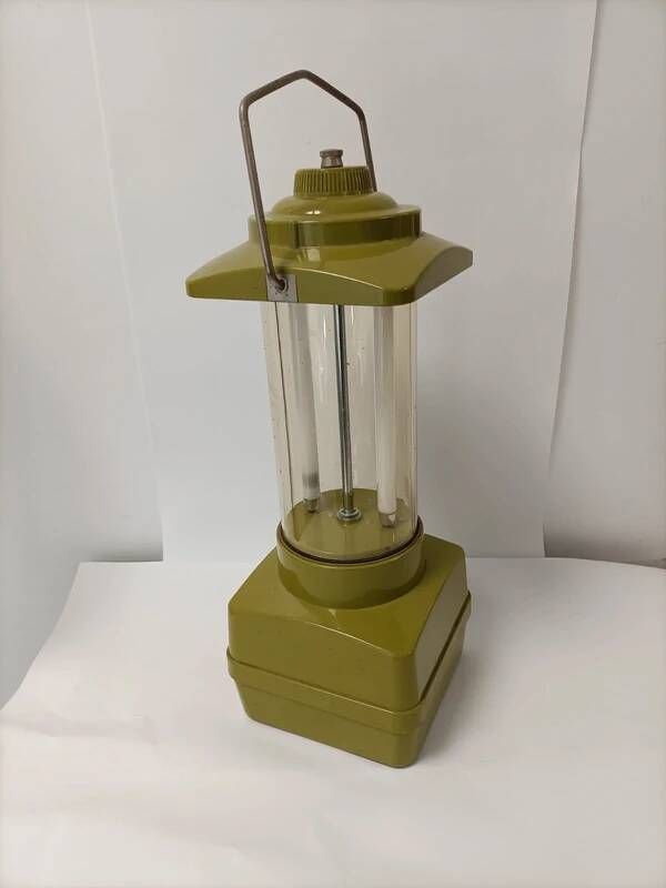 Ray-O-Vac Sportsman 360 vintage 70s camping lantern lamp khaki