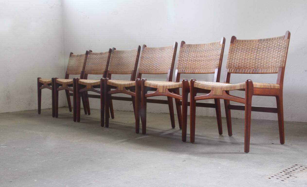 Hans J. Wegner dining chairs in teak model CH-31 by Carl Hansen & Søn