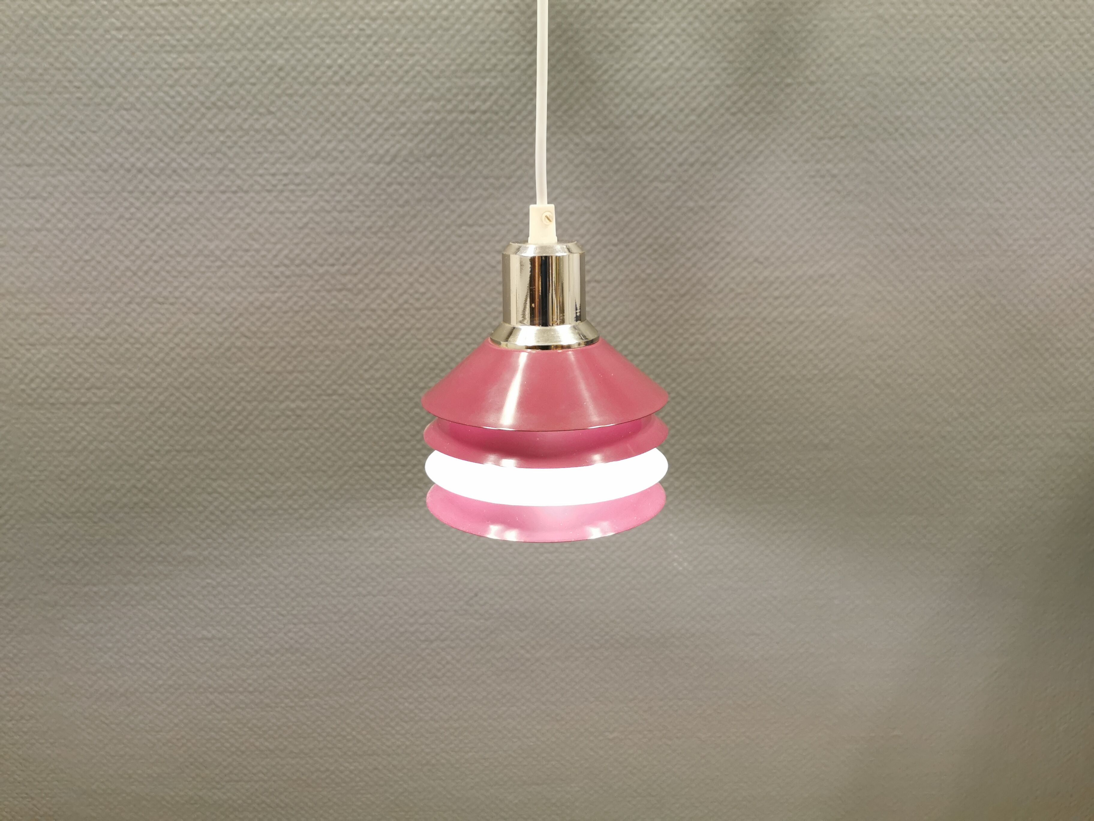 Tip-Top hanging lamp from Danish Design-Light, model Siam