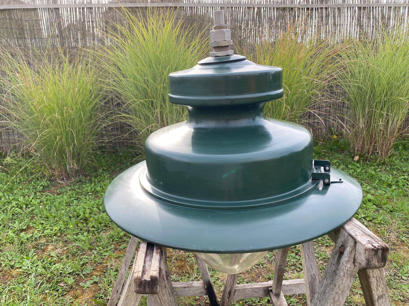 Set of 7 authentic schreder albany maxi light fixtures.