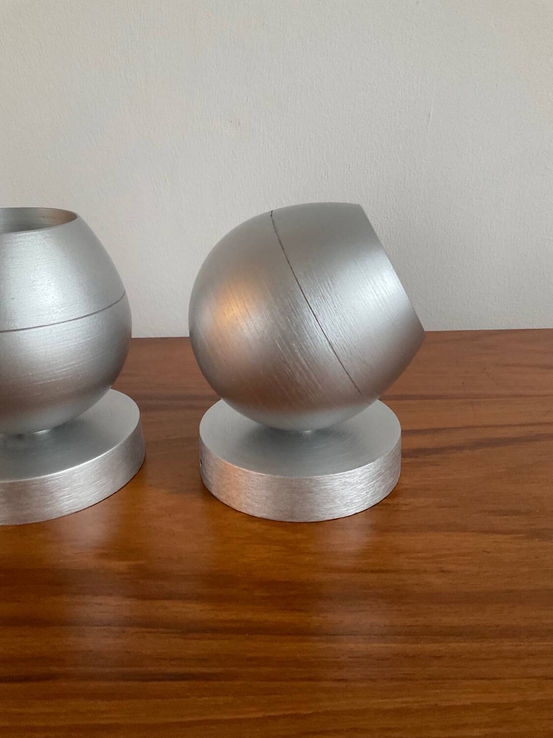 Series of 3 “Lirio” spotlights for Philips