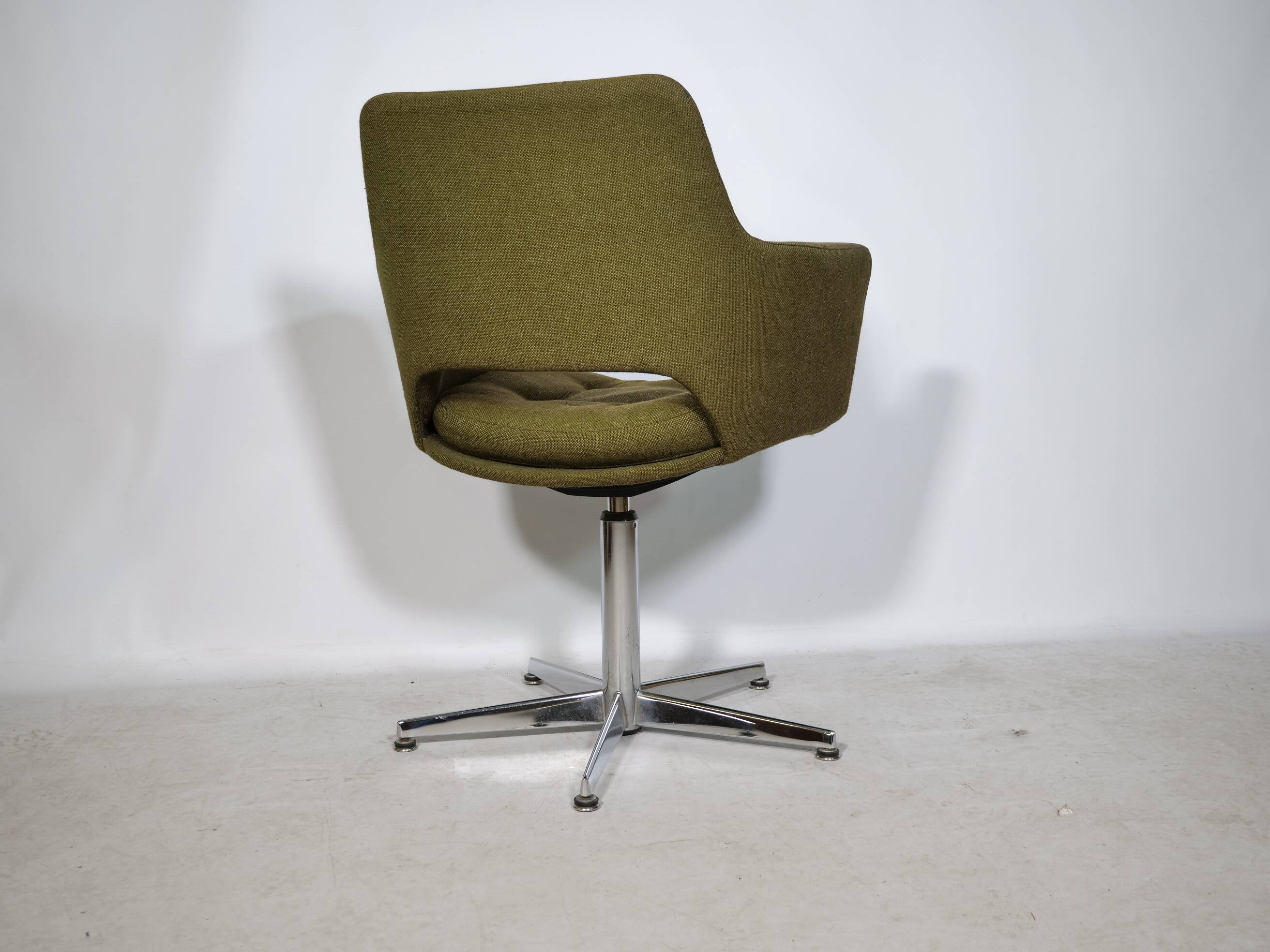 Fauteuil pivotant de style Mid-Century conçu par Egon Eiermann pour Wilde & Spieth, années 1970