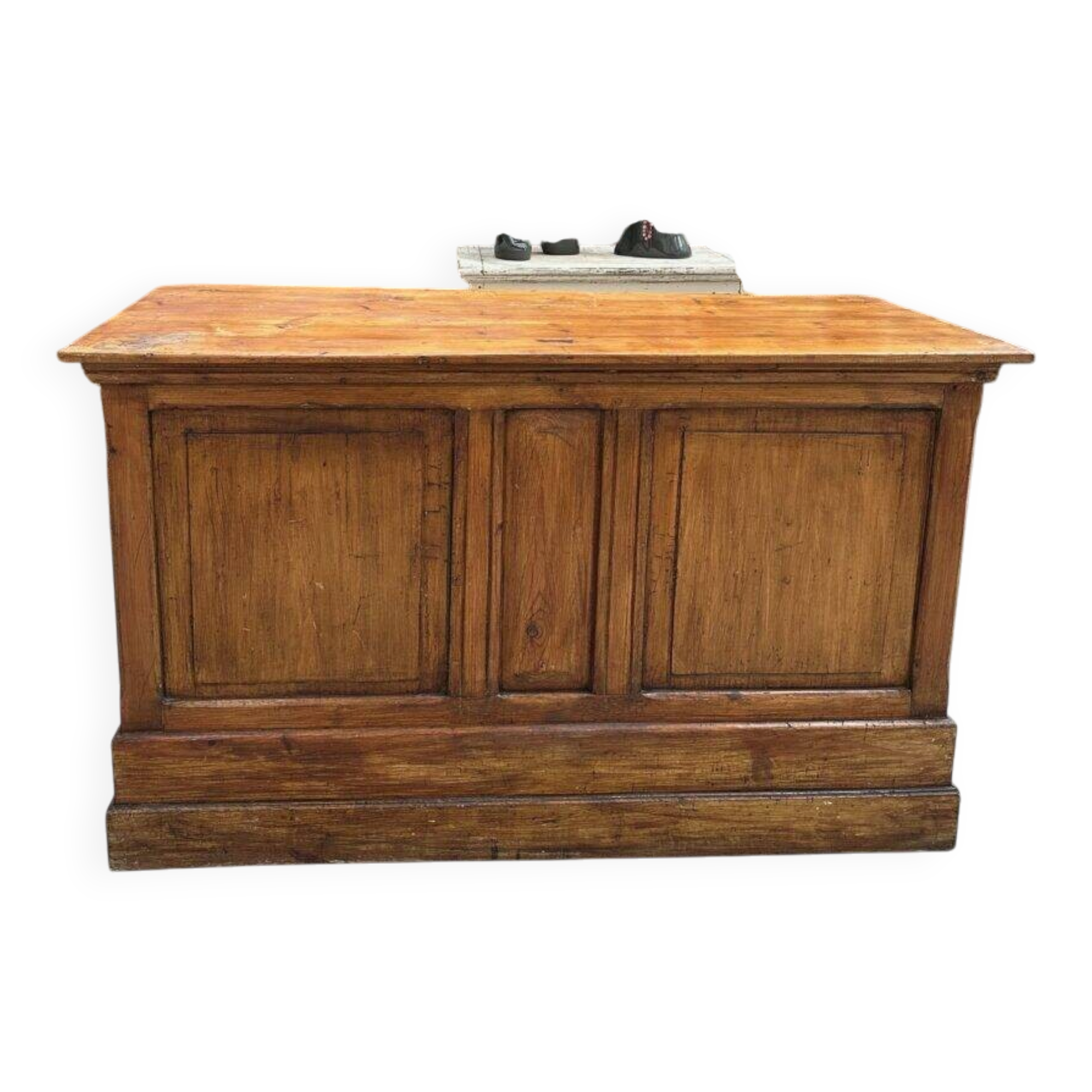 Shop counter early 20th century