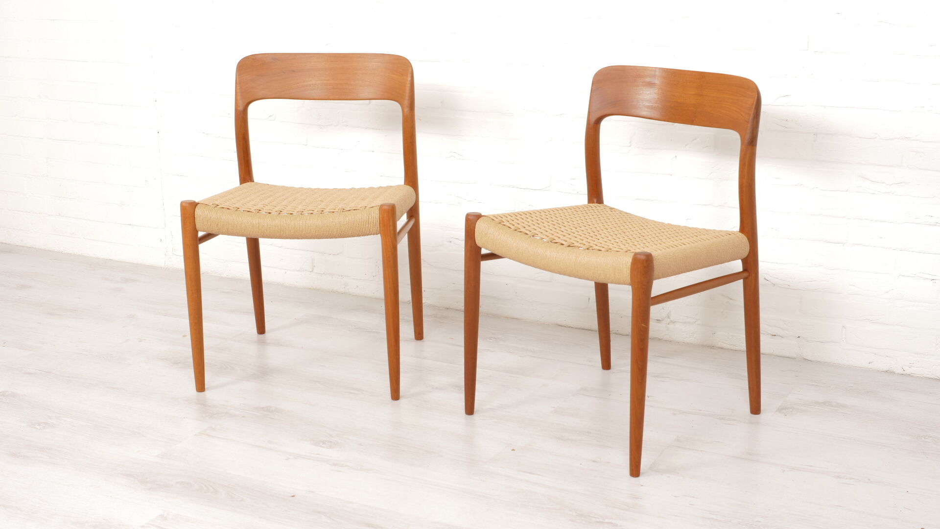 2 dining chairs model 75 by Niels Otto Moller 50/60