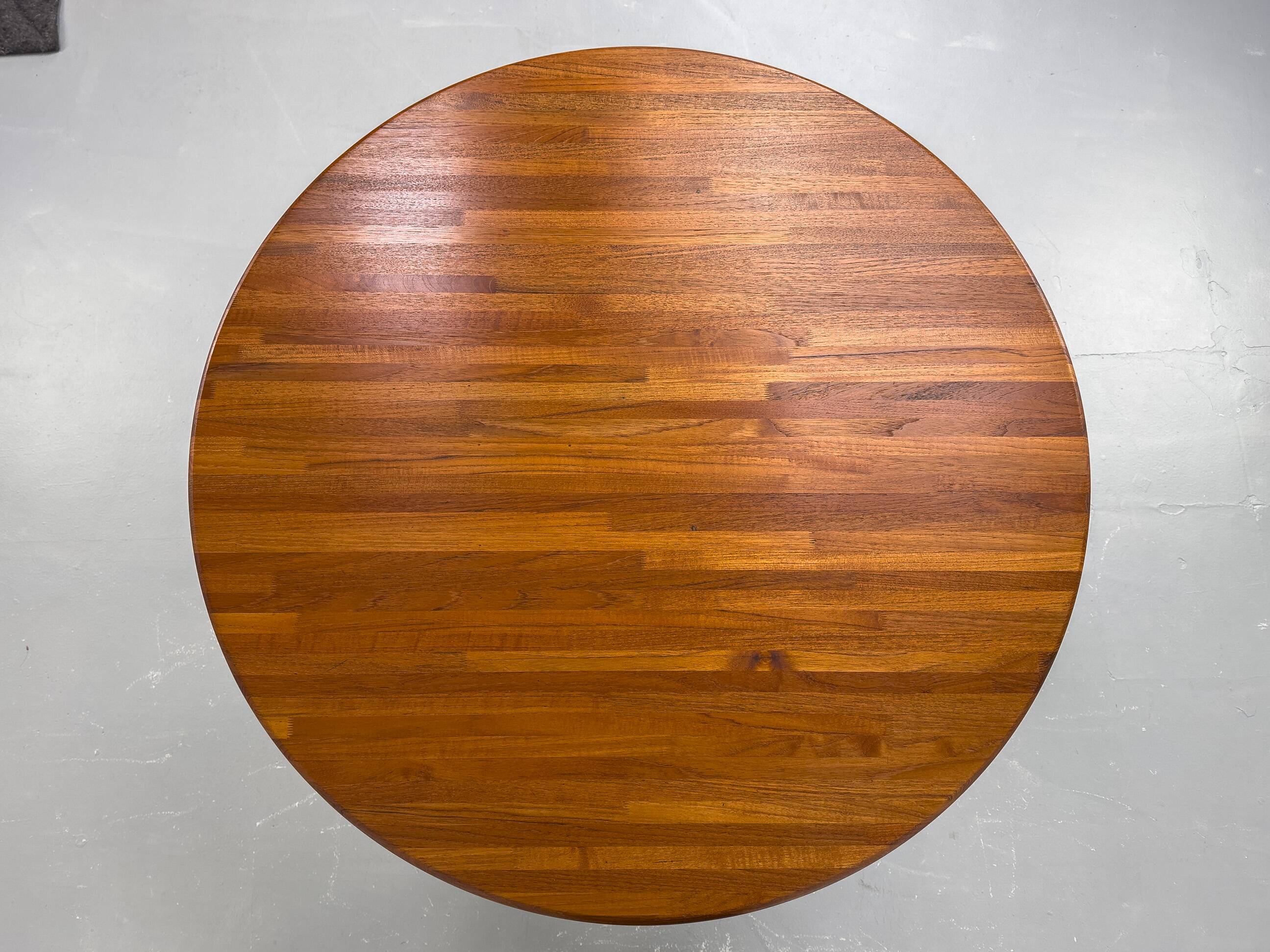 Round Dining Table in Solid Teak, 1970s