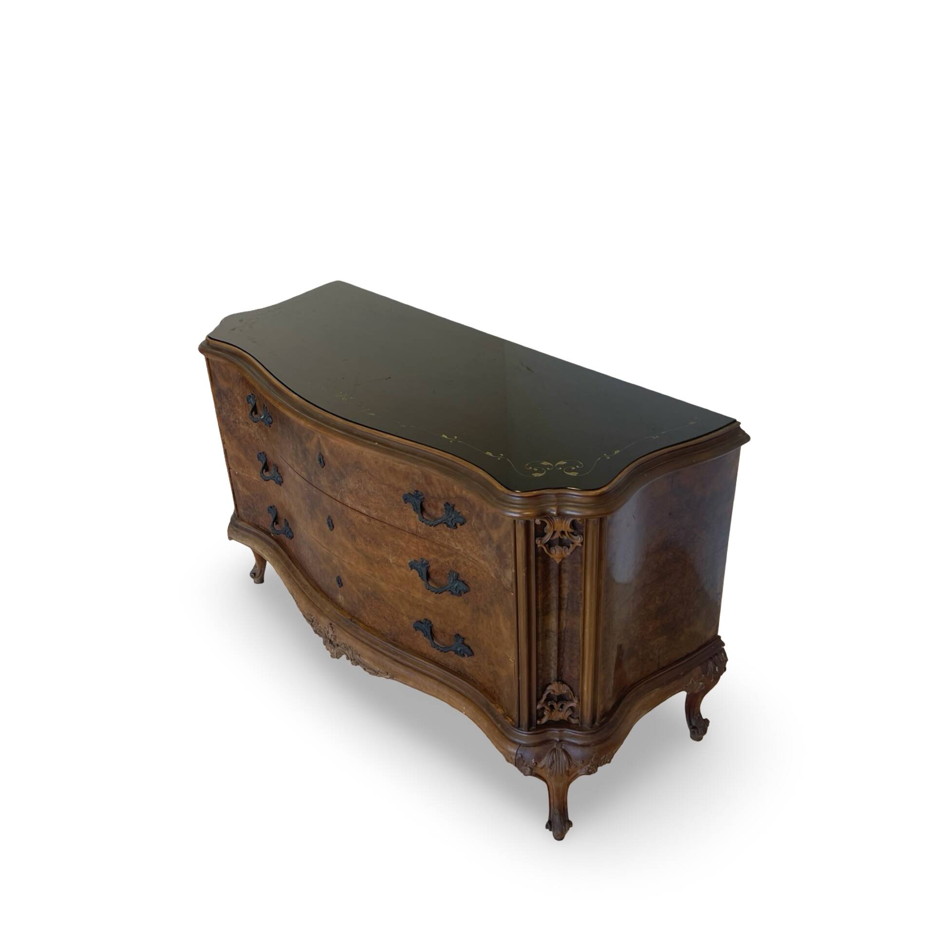 Elegant Italian Louis XV style commode, circa 1940.