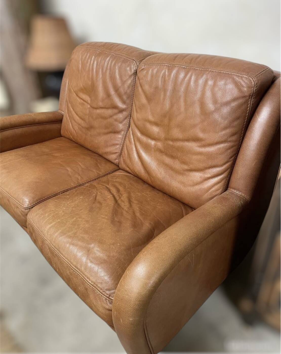 Vintage 2-seater leather sofa