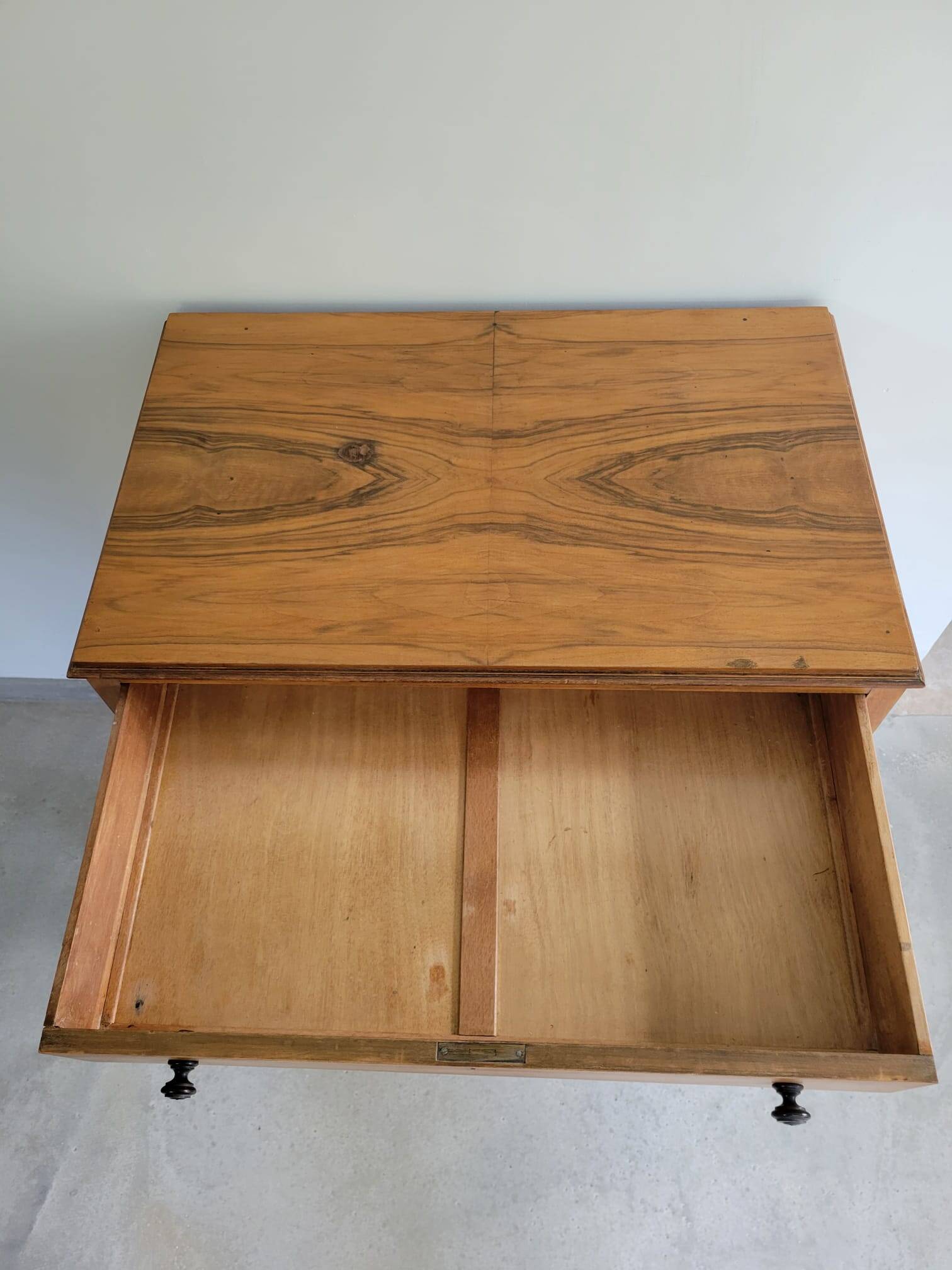 Commode anglaise haute 5 tiroirs marqueterie en ronce