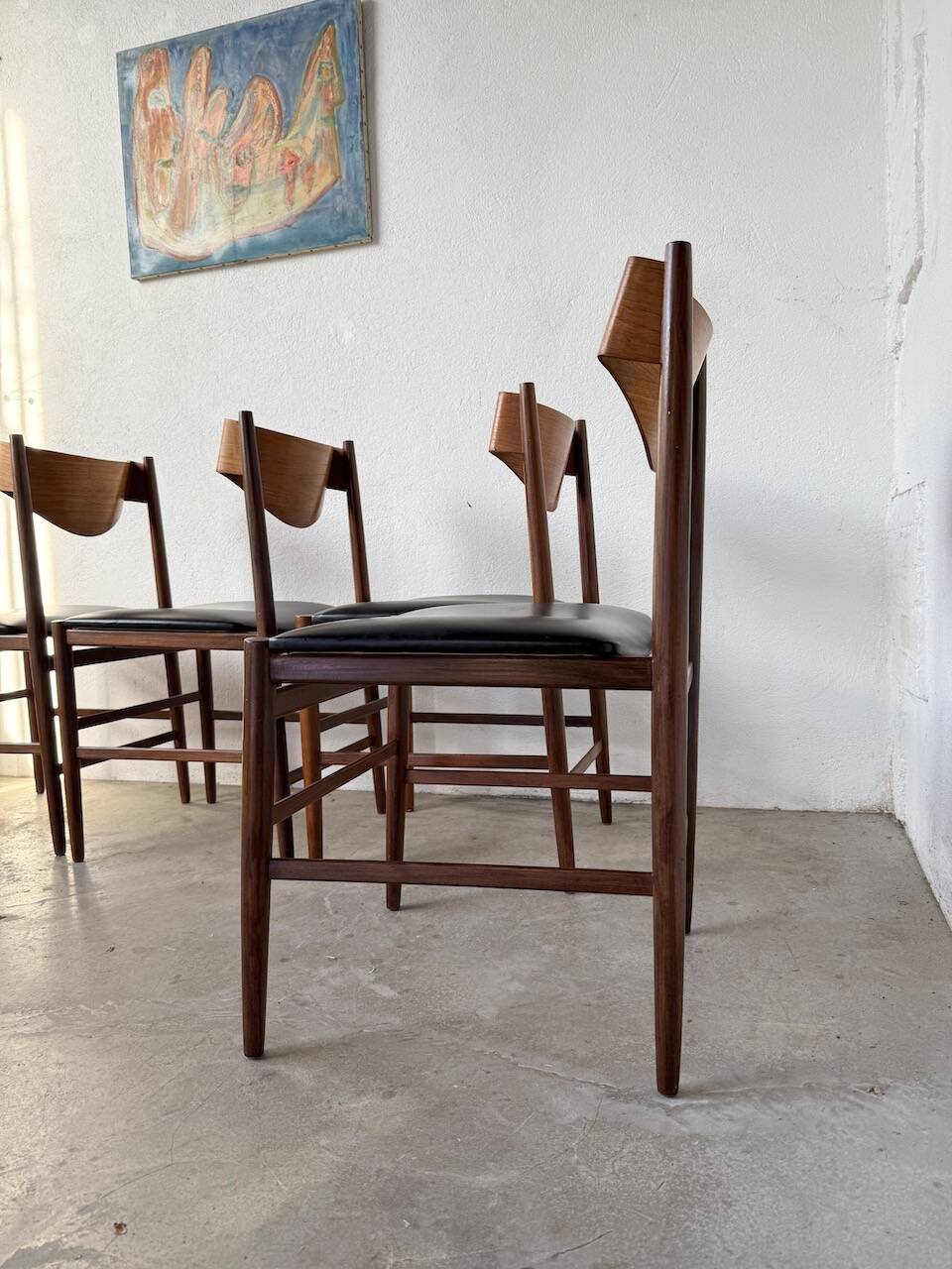 Set of 4 Italian chairs by Gianfranco Frattini.