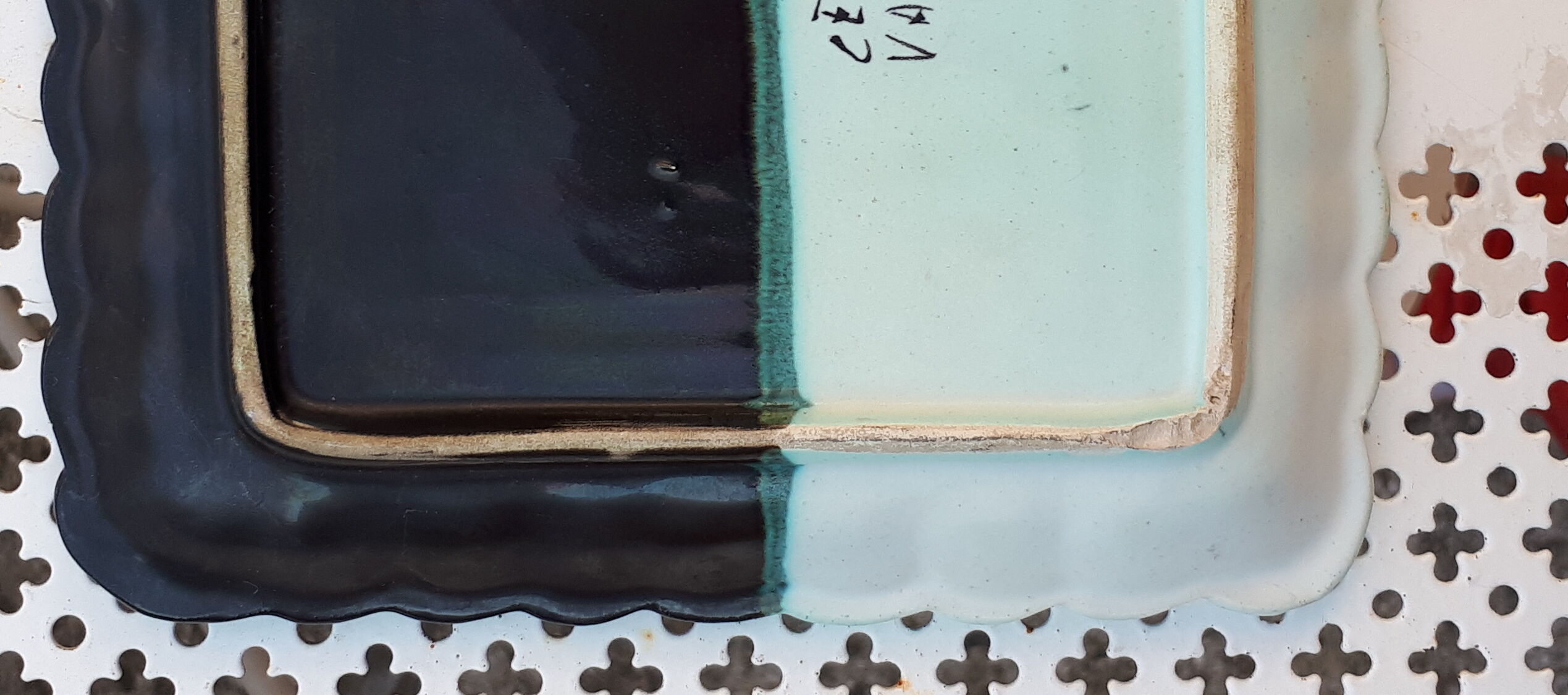 Empty pocket Cerenne Vallauris Yellow Carnation