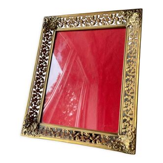 Antique xl metal frame in gold colored brass 29.5 cm x 23 cm convex glass