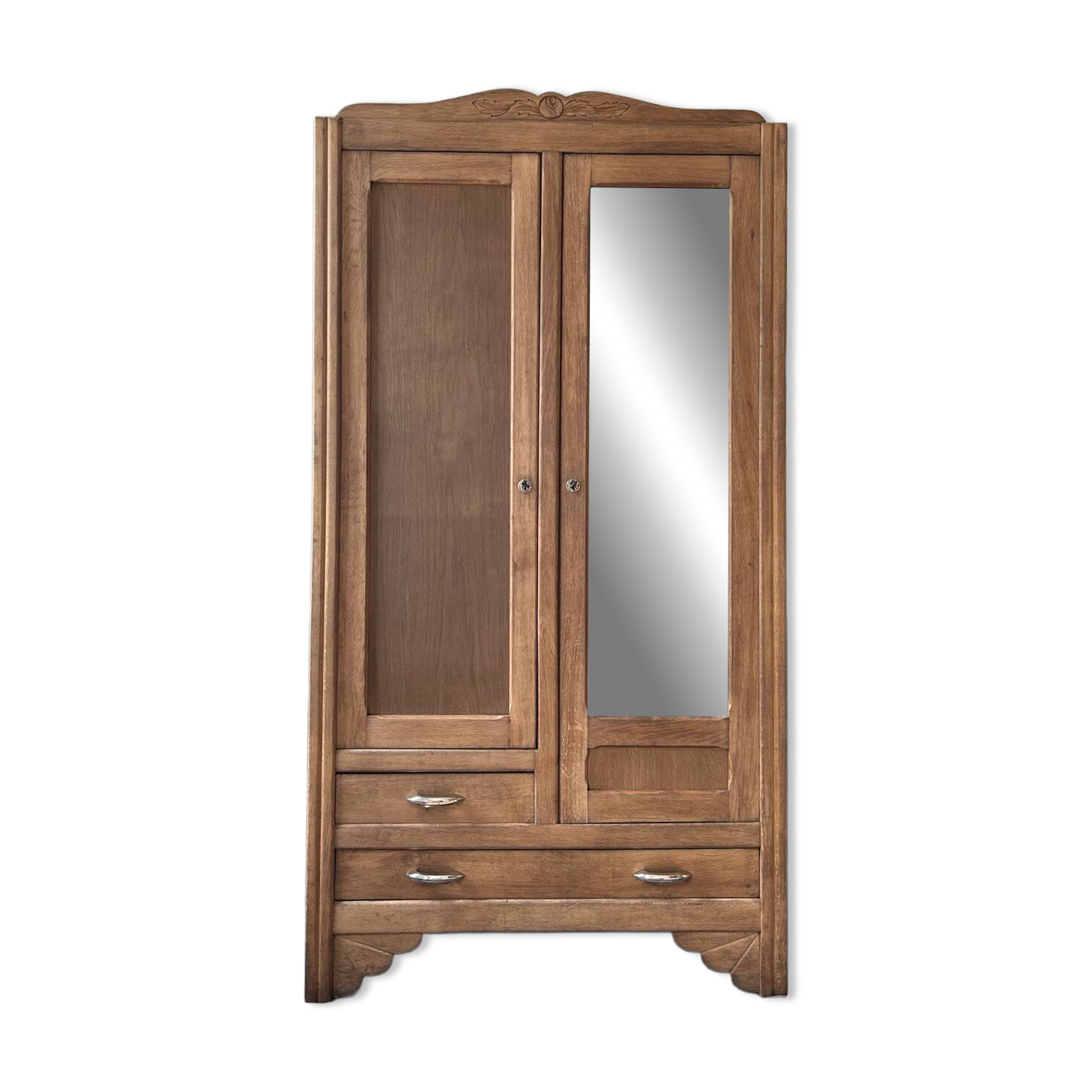 Art Deco style wardrobe in raw oak