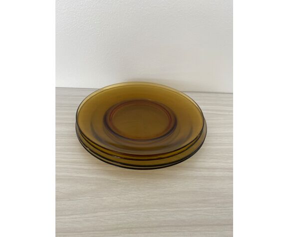 Lot Of 4 Plates 2 Amber Vereco And 2 Black Arcoroc Vintage Selency Lot Of 4 Plates 2 Amber Vereco And 2 Black Arcoroc Vintage Selency