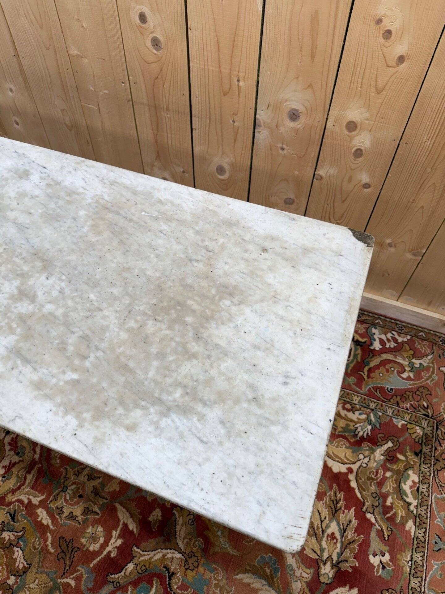 Table de bistrot en fonte de fer et marbre blanc de carrare