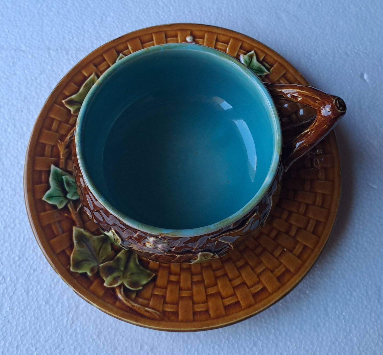 Tasse à déjeuner en barbotine