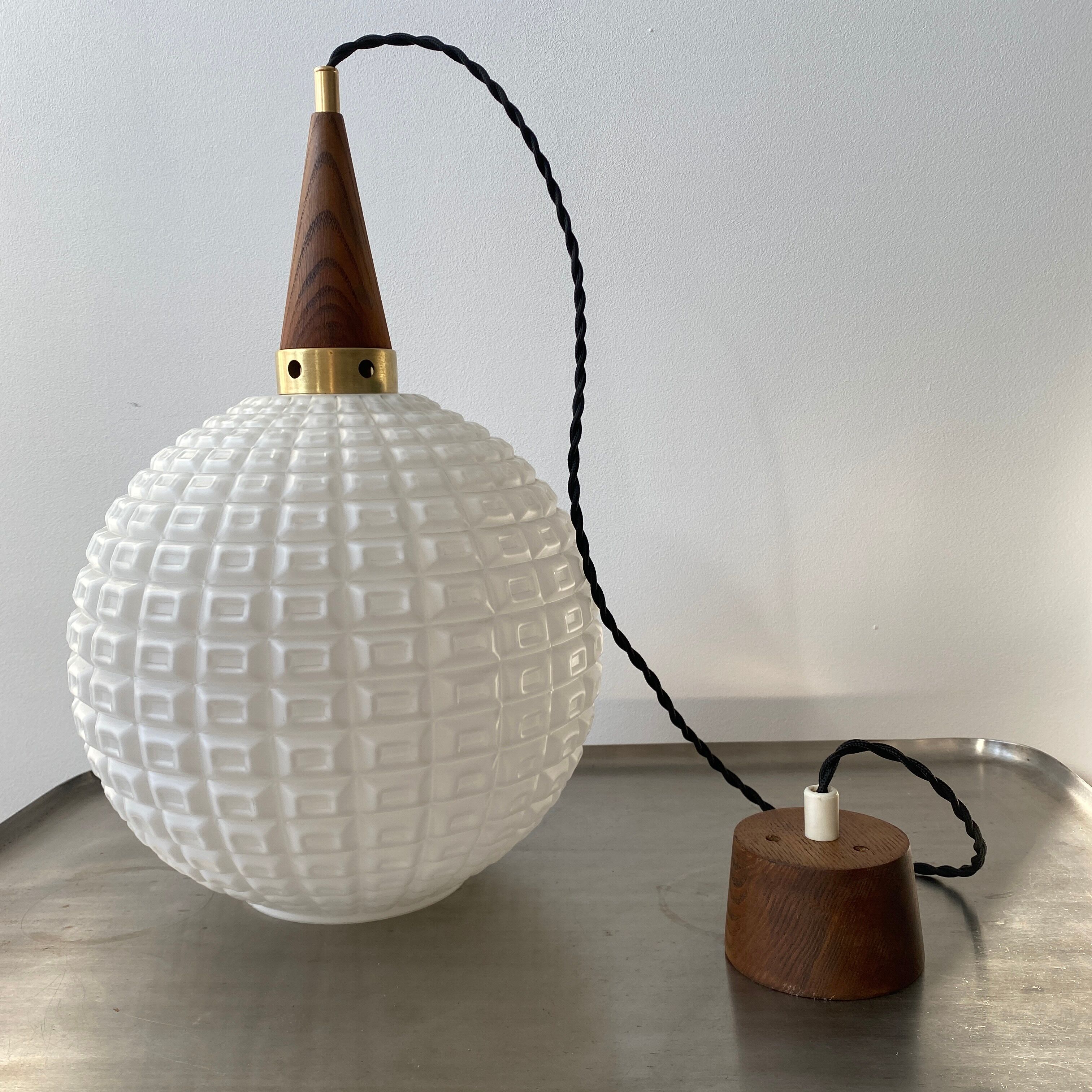 Scandinavian pendant lamp