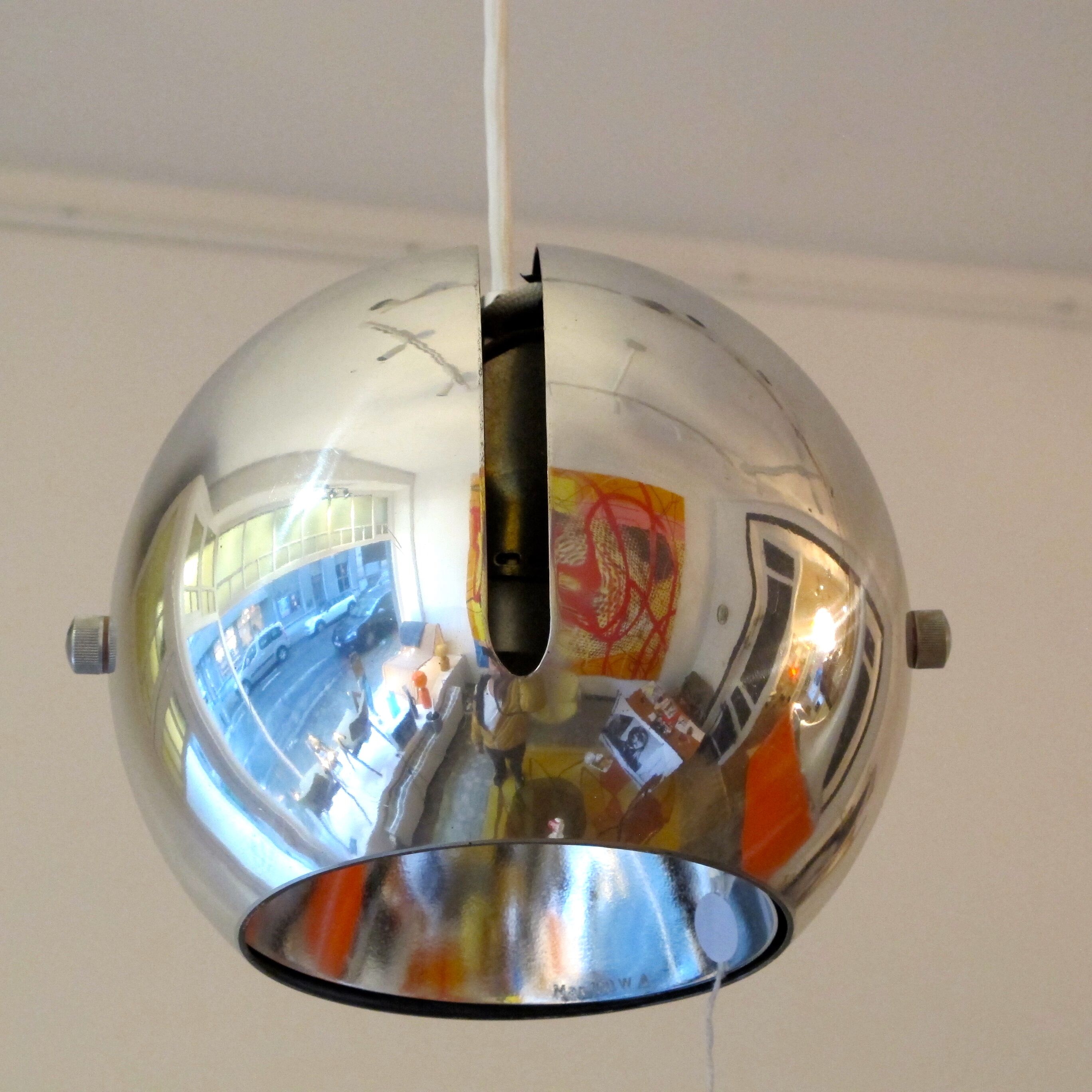 Suspension Type "Eye" in metal Chrome around 1970