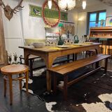 Farm table