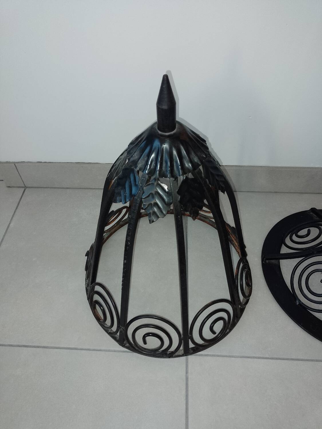 Lampadaire fer battu art déco 1930