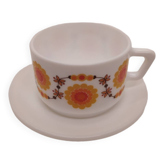 A vintage Arcopal cup with its saucer