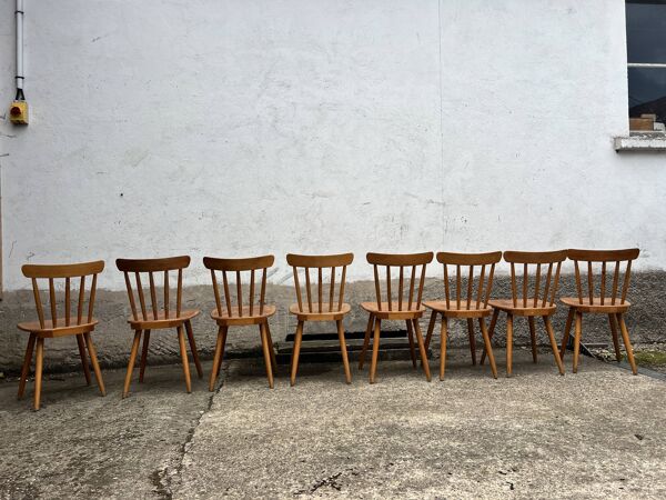 Lot de 8 chaises bistrot vintage – Bois teinté chaleureux – Pieds compas