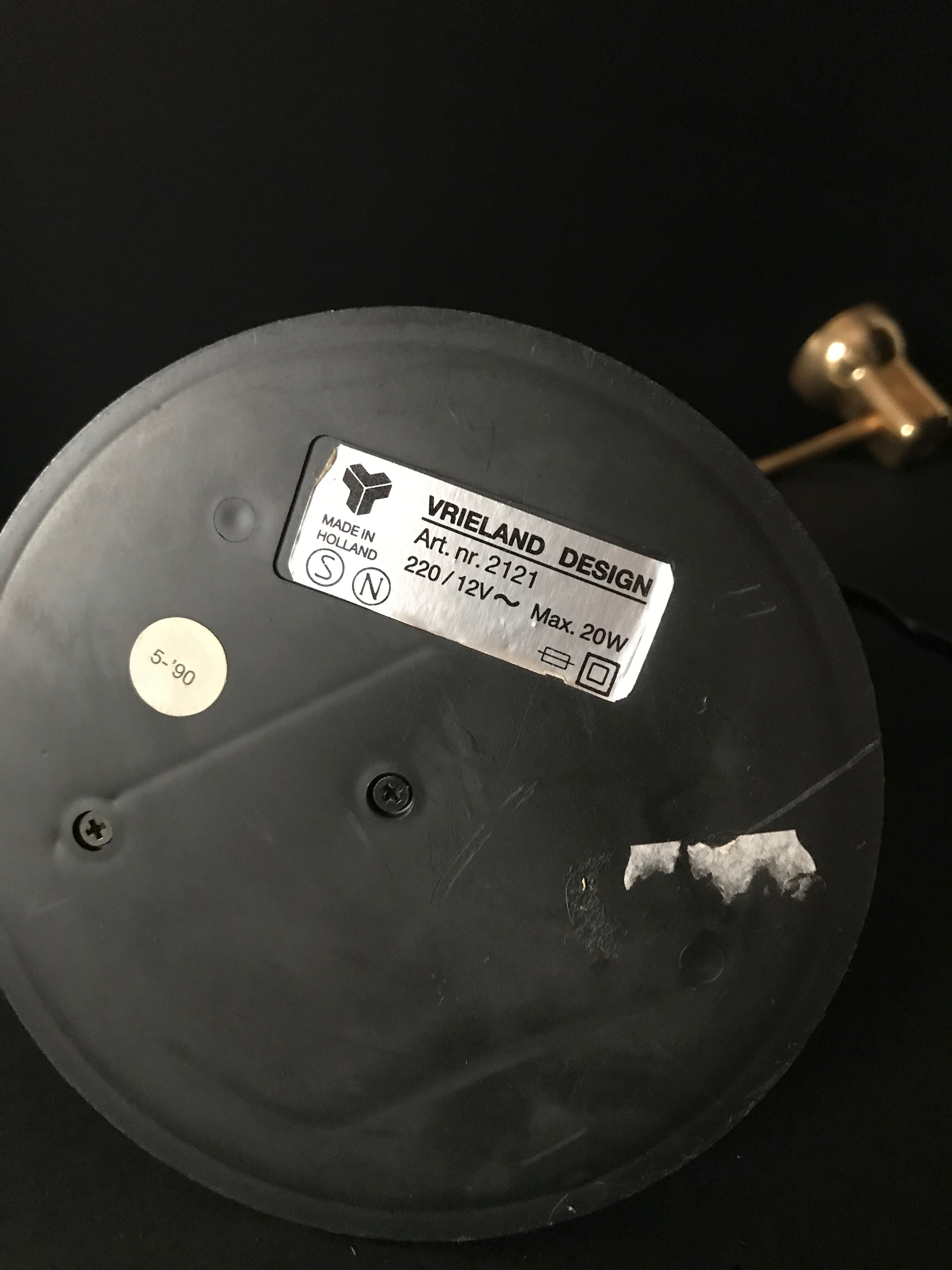 Golden metal lamp, Vrieland design, 1970