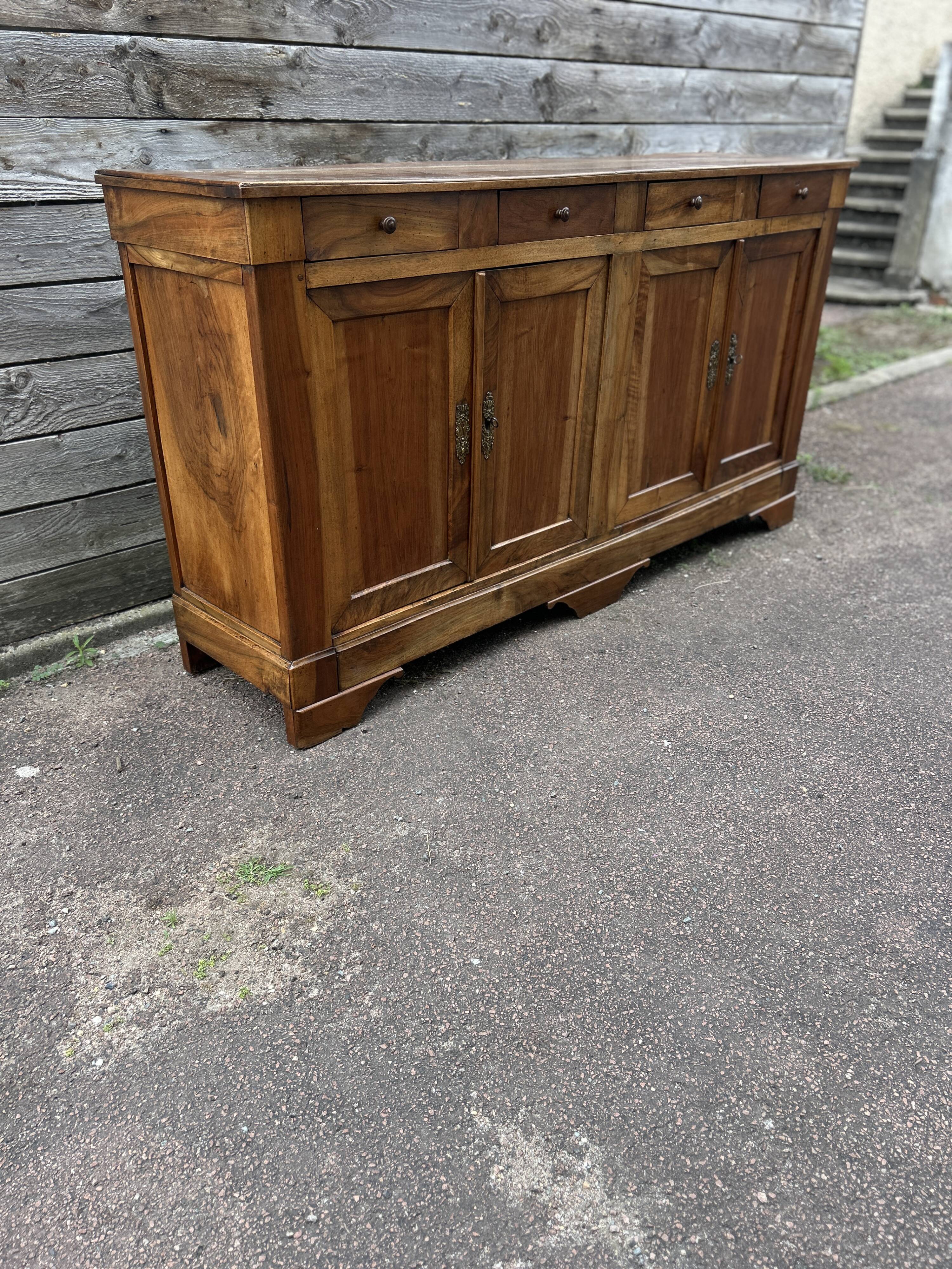 Buffet d'enfilade en noyer massif, Epoque Louis Philippe