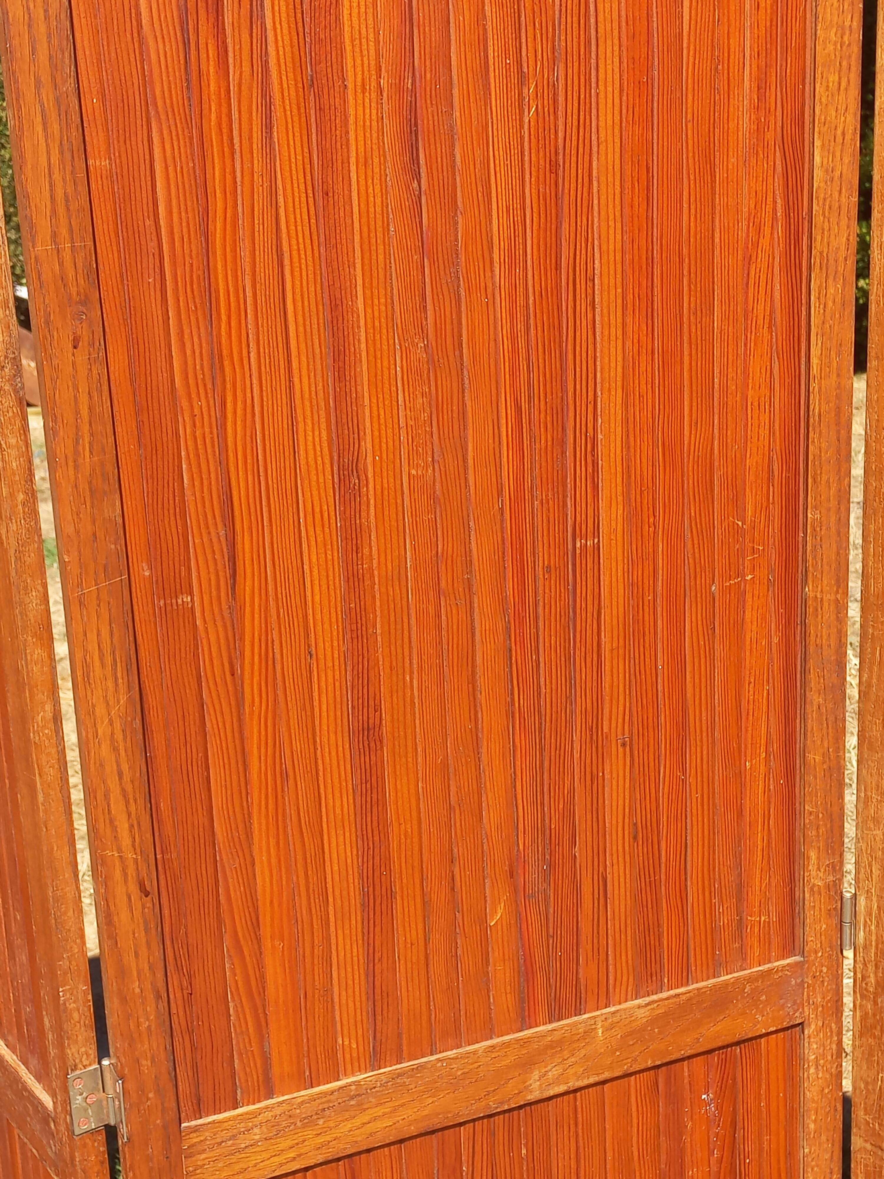 1930s bistro screen with slats