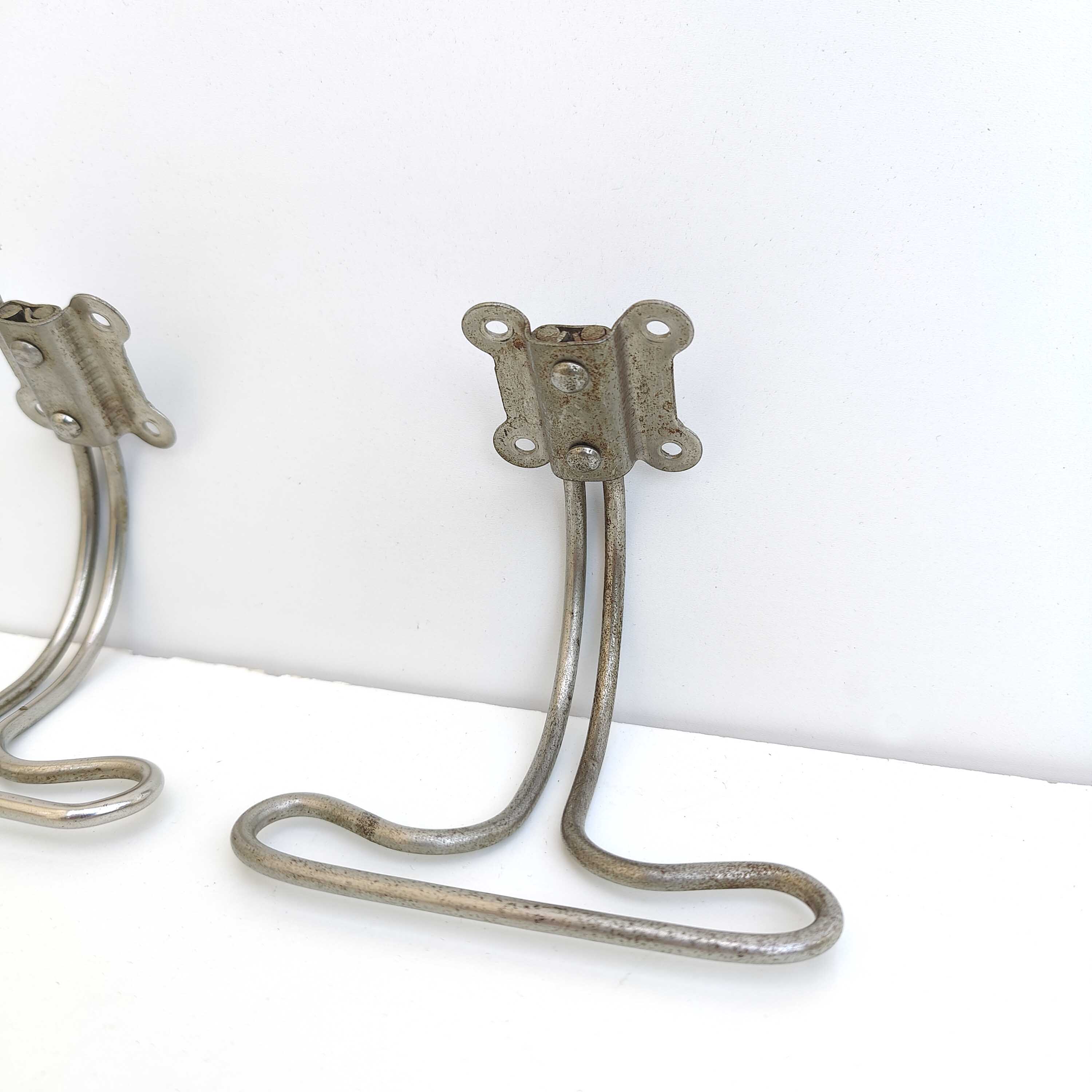 4 vintage metal wire hooks