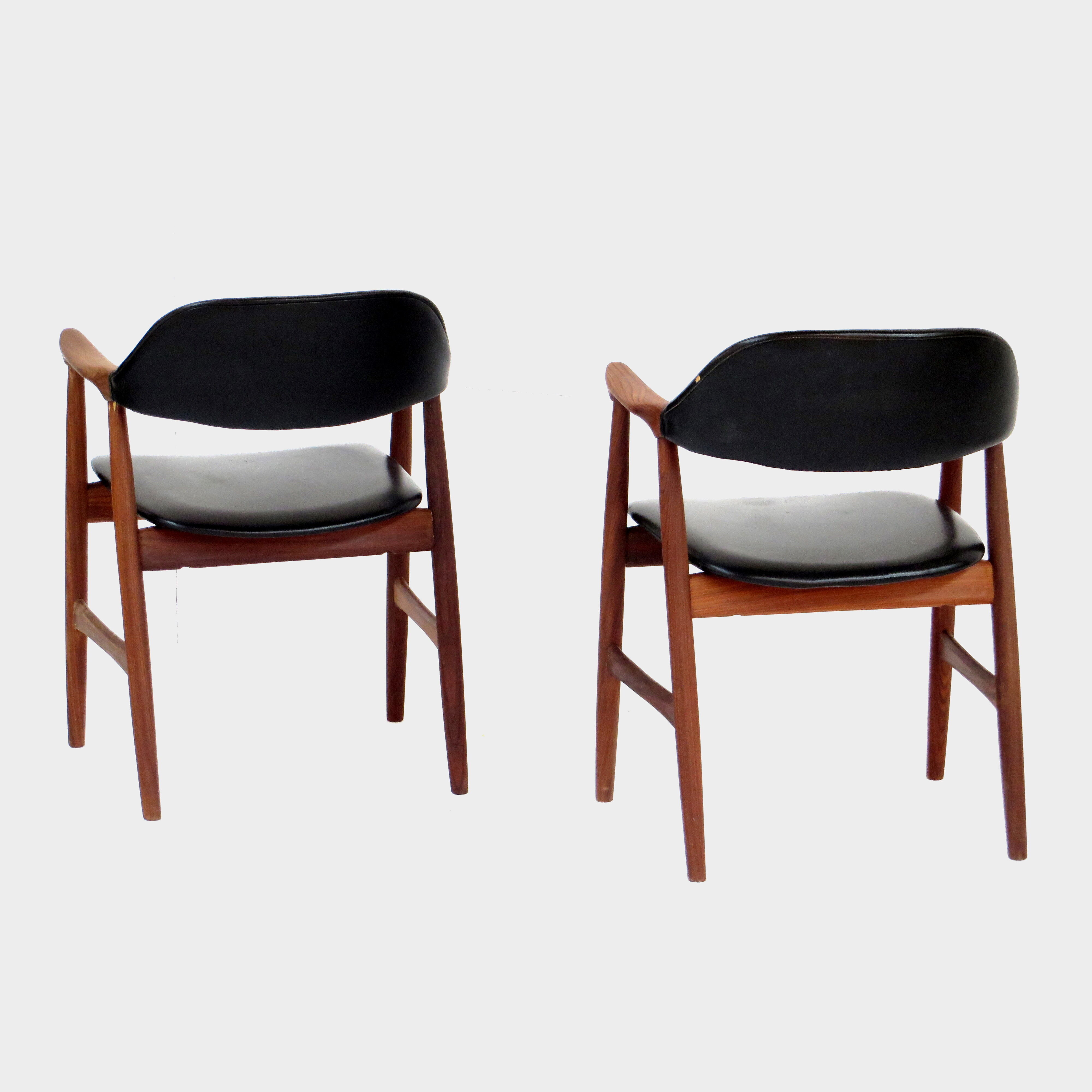Set of two cowhorn desk arm chairs in black leatherette with teak frame, 1960s