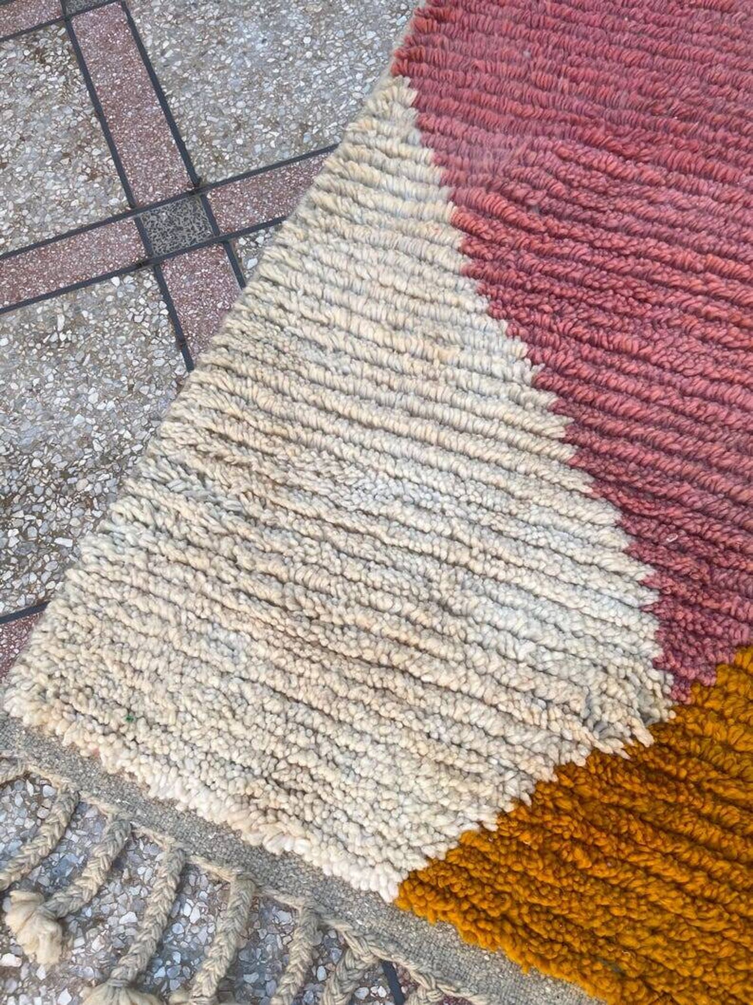 Traditional Moroccan wool rug 200cm x 300cm