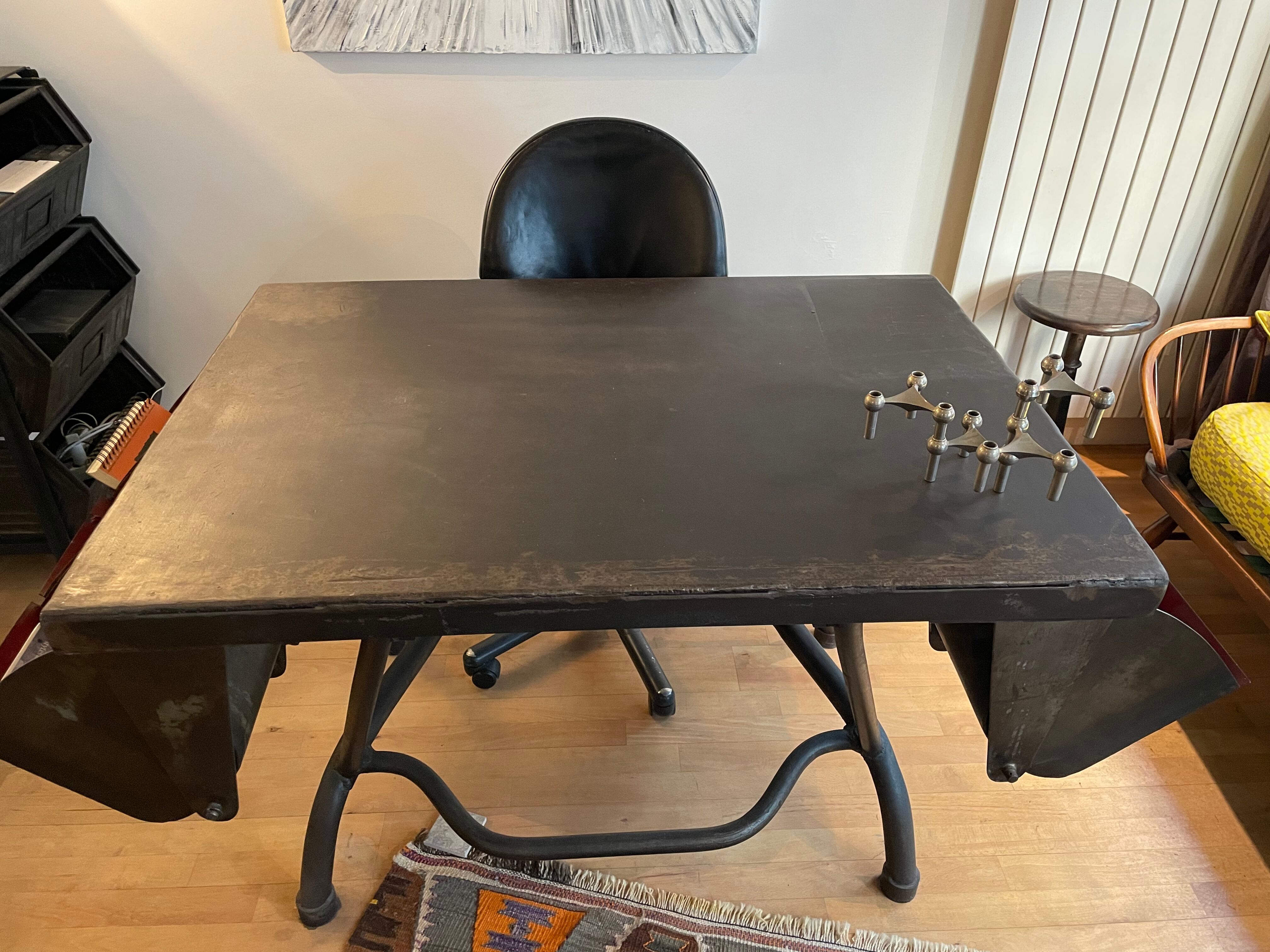 Welder's industrial table