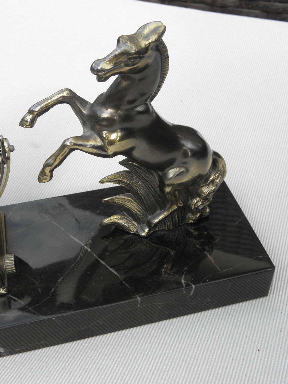 Perpetual calendar art deco horse figurine in marble