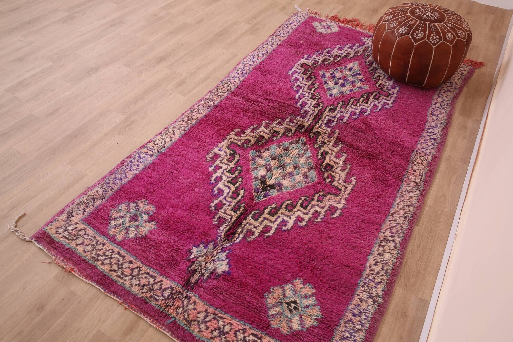 Purple vintage Moroccan Rug 116 x 234 cm, Berber Wool Rug Handmade, Old Rug